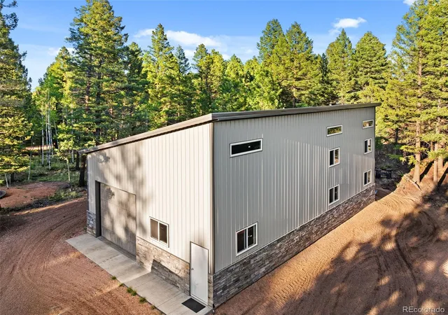 Photo 2 of Single family home for sale at 1933 County Rd 782, Woodland Park, CO 80863 | MLS# 3829975 | Listing updated on 2026-09-08