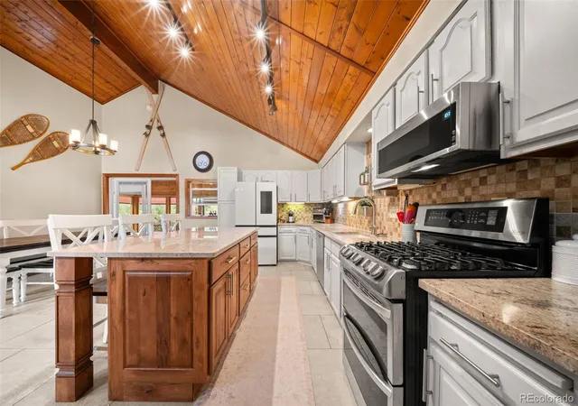 Photo 4 of Single family home for sale at 1933 County Rd 782, Woodland Park, CO 80863 | MLS# 3829975 | Listing updated on 2026-09-08