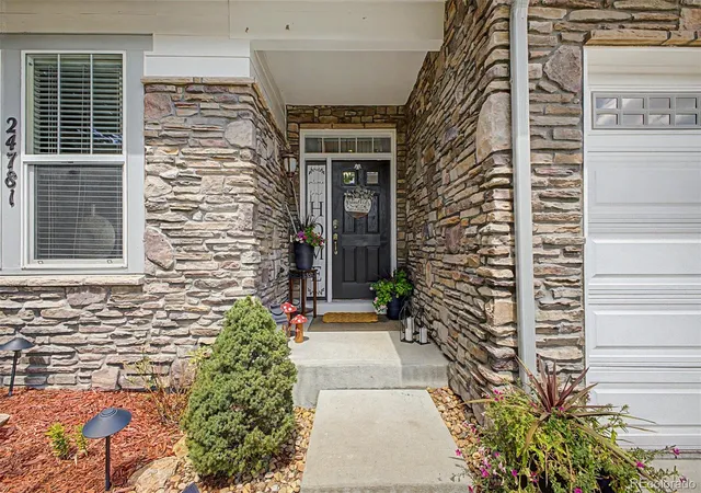 3rd image of 24781 E Ontario Dr, Aurora, CO 80016 | MLS# 4807392