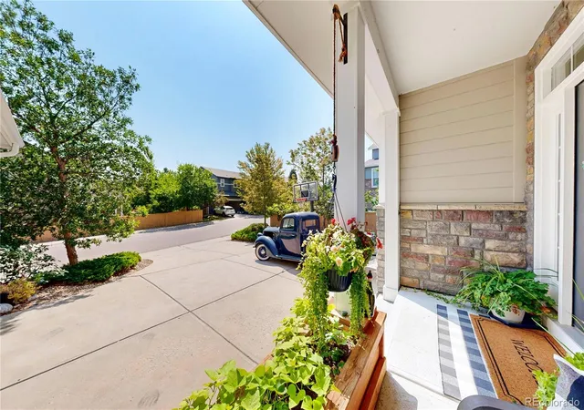 Photo 3 of Single family home for sale at 10727 Addison Ct, Highlands Ranch, CO 80126 | MLS# 4614135 | Listing updated on 2026-09-23