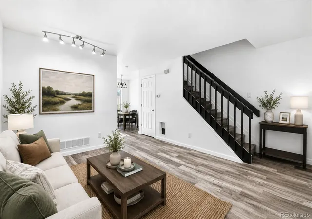 1st image of 805 Summer Dr, Highlands Ranch, CO 80126 | MLS# 2762953