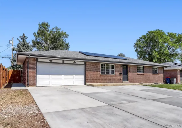 2nd image of 1350 S Allison St, Lakewood, CO 80232 | MLS# 2815770