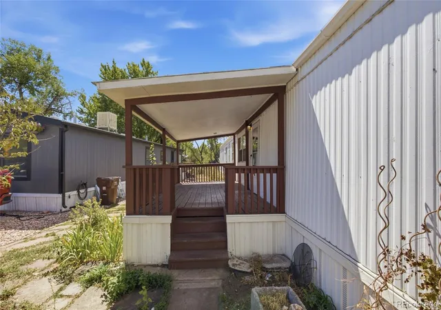Photo 2 of Manufactured home for sale at 4500 19th St, Boulder, CO 80304 | MLS# 2555771 | Listing updated on 2026-10-15