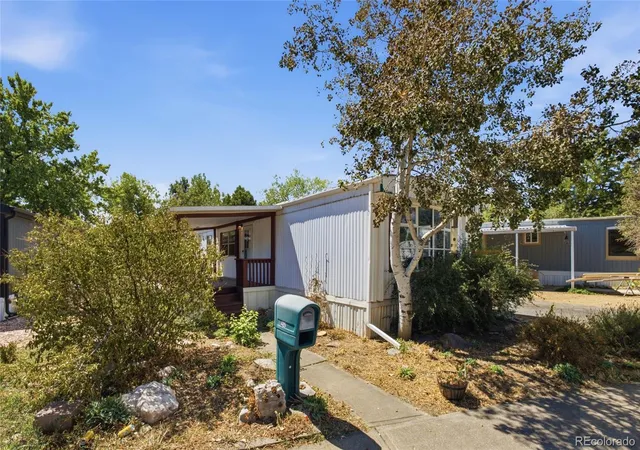 Photo 3 of Manufactured home for sale at 4500 19th St, Boulder, CO 80304 | MLS# 2555771 | Listing updated on 2026-10-15