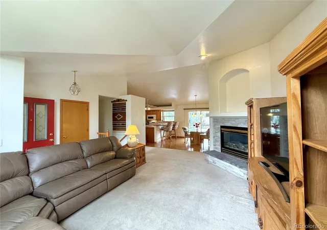 3rd image of 1121 Country Acres Ct, Johnstown, CO 80534 | MLS# 5436211