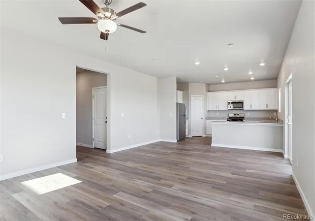 5th image of 48120 Shetland Dr, Bennett, CO 80102 | MLS# 5023318