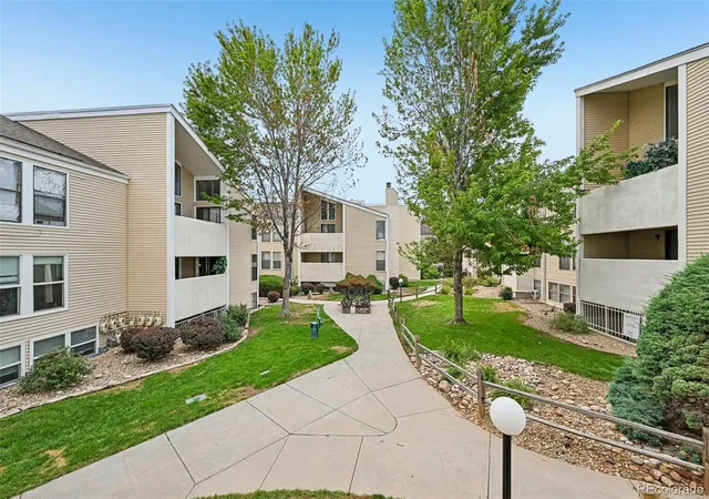 2nd image of 15202 E Hampden Cir #F5, Aurora, CO 80014 | MLS# 4137829
