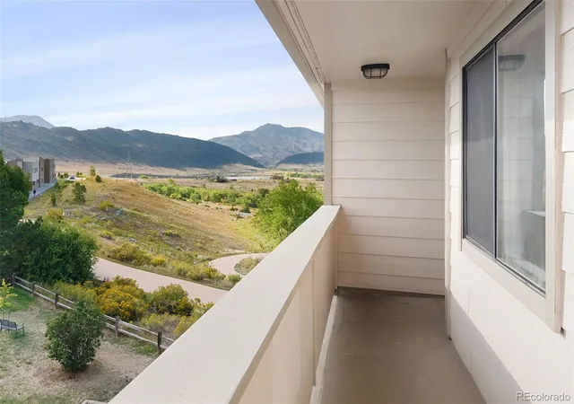 Listing Photo 5 - Condo for sale in building located at 4206 S Eldridge St, Morrison, CO 80465 - Unit #311