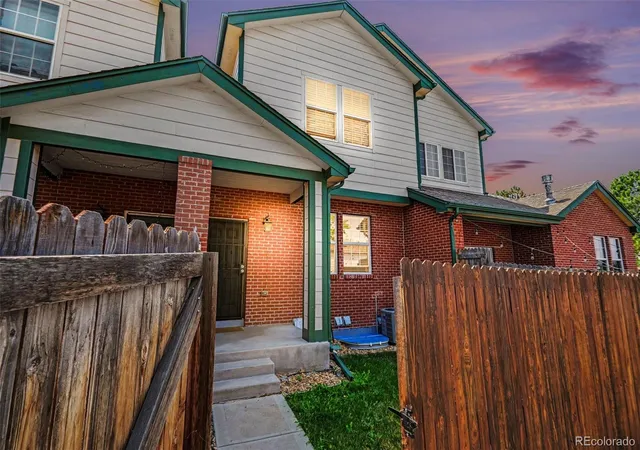 1st image of 818 S Kalispell Cir #102, Aurora, CO 80017 | MLS# 6578398