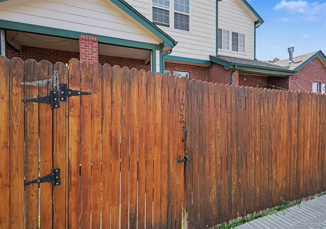 3rd image of 818 S Kalispell Cir #102, Aurora, CO 80017 | MLS# 6578398