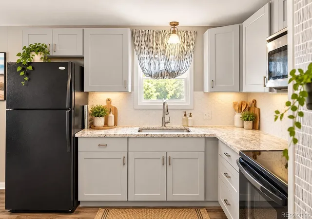 Photo 3 of Manufactured home for sale at 262 Marble Cir, Golden, CO 80401 | MLS# 6466843 | Listing updated on 2026-10-17