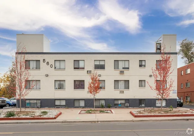 11th image of 560 Dayton St, Aurora, CO 80010 | MLS# 5083413