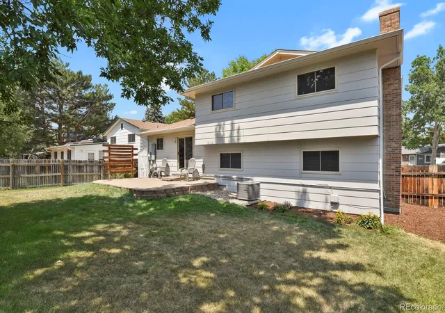 29th image of 8962 W Temple Pl, Littleton, CO 80123 | MLS# 8500794