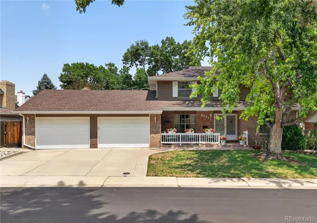2nd image of 6371 E Dickenson Pl, Denver, CO 80222 | MLS# 2401480