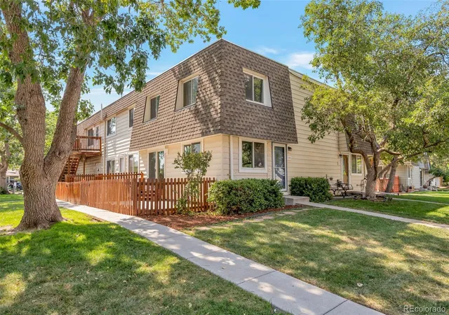 2nd image of 1195 S Oneida St #A, Denver, CO 80224 | MLS# 5704714