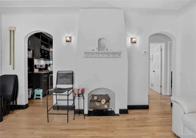 3rd image of 4737 Beach Ct, Denver, CO 80211 | MLS# 8886478