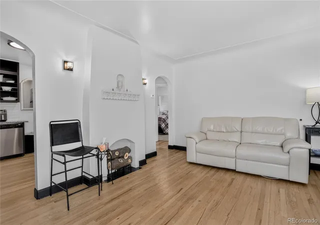 4th image of 4737 Beach Ct, Denver, CO 80211 | MLS# 8886478
