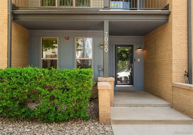 Photo 1 of Townhouse for sale at 7020 W Virginia Pl, Lakewood, CO 80226 | MLS# 7217520 | Listing updated on 2026-09-19