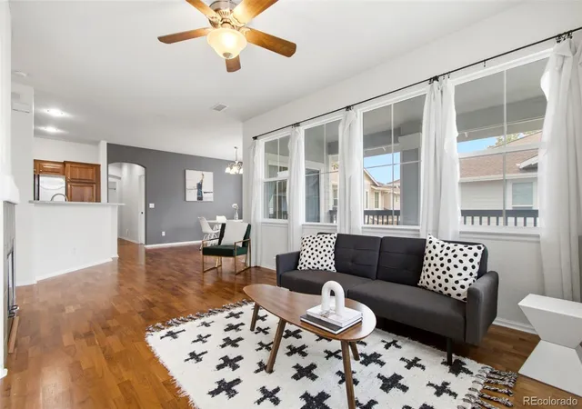 2nd image of 104 Whitehaven Cir, Highlands Ranch, CO 80129 | MLS# 9195544