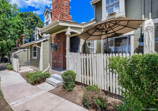 2nd image of 2007 S Hannibal St #D, Aurora, CO 80013 | MLS# 5017599