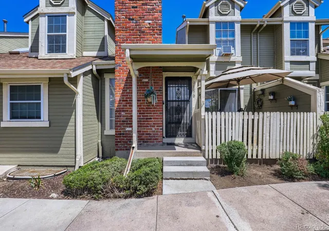 3rd image of 2007 S Hannibal St #D, Aurora, CO 80013 | MLS# 5017599