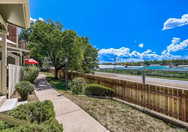 5th image of 2007 S Hannibal St #D, Aurora, CO 80013 | MLS# 5017599