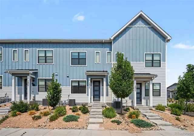 Photo 2 of Townhouse for sale at 7844 Horsebrush Ln #B, Littleton, CO 80125 | MLS# 7092272 | Listing updated on 2026-08-06