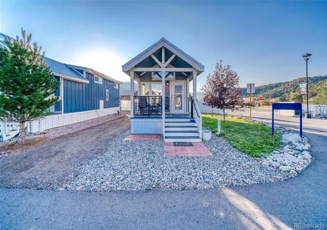 Photo 2 of Manufactured home for sale at 6507 County Rd 102, Salida, CO 81201 | MLS# 3554995 | Listing updated on 2026-10-17
