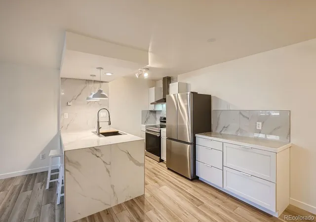 2nd image of 1250 Golden Cir #113, Golden, CO 80401 | MLS# 3323054
