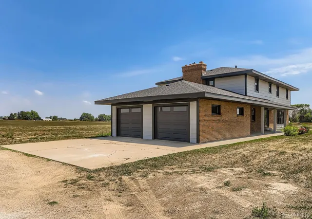 Photo 3 of Single family home for sale at 11131 Lookout Rd, Longmont, CO 80504 | MLS# 5911819 | Listing updated on 2026-08-04