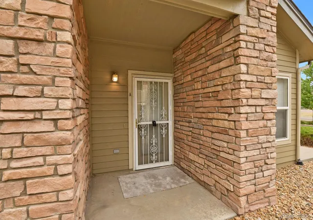 3rd image of 18284 E Floyd Ave, Aurora, CO 80013