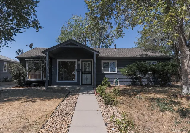 1st image of 941 Zion St, Aurora, CO 80011 | MLS# 7047964