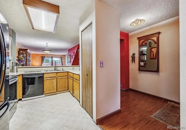 Photo 3 of Townhouse for sale at 7476 E Arkansas Ave #32-09, Denver, CO 80231 | MLS# 6324253 | Listing updated on 2026-09-04