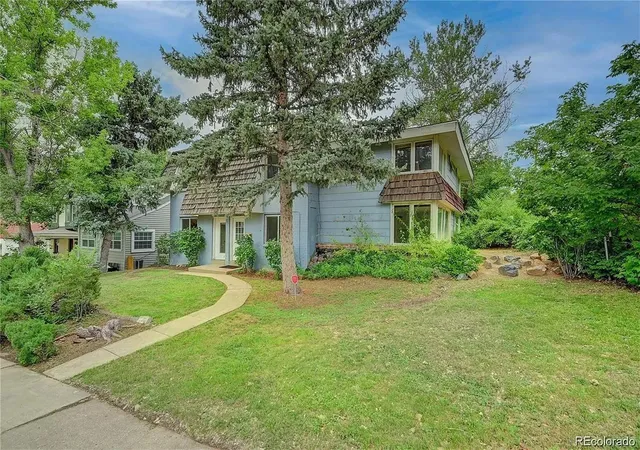 Photo 3 of House for sale at 3034 S Sherman St, Englewood, CO 80113 | MLS# 8395182 | Listing updated on 2026-10-27
