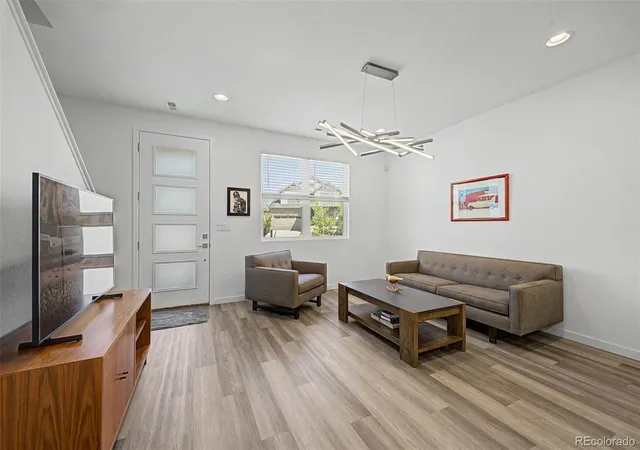 5th image of 7934 Slate River St, Littleton, CO 80125