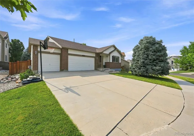 2nd image of 16792 E Prairie Wind Ave, Parker, CO 80134 | MLS# 5055285