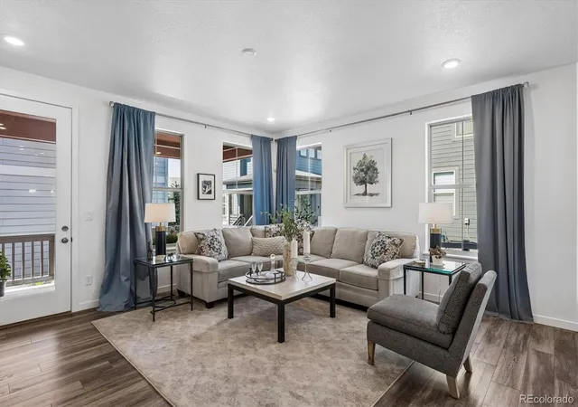 Photo 2 of Single family home for sale at 8377 Rush Crk Ave, Littleton, CO 80125 | MLS# 6857822 | Listing updated on 2026-09-23