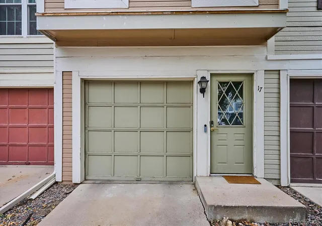 29th image of 1699 S Trenton St #17, Denver, CO 80231 | MLS# 9936092