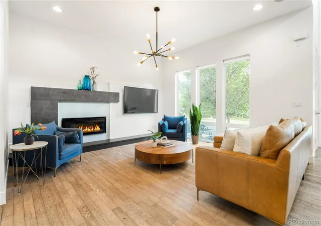 Photo 4 of Single family home for sale at 8233 Beekman Pl, Denver, CO 80238 | MLS# 6503658 | Listing updated on 2026-08-13