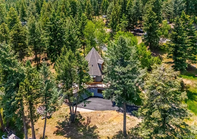Photo 4 of Single family home for sale at 6528 Modoc Ln, Evergreen, CO 80439 | MLS# 6090145 | Listing updated on 2026-10-08