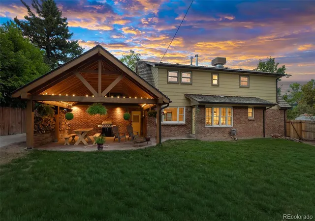 Photo 4 of Single family home for sale at 6013 Youngfield St, Arvada, CO 80004 | MLS# 6822726 | Listing updated on 2026-09-19