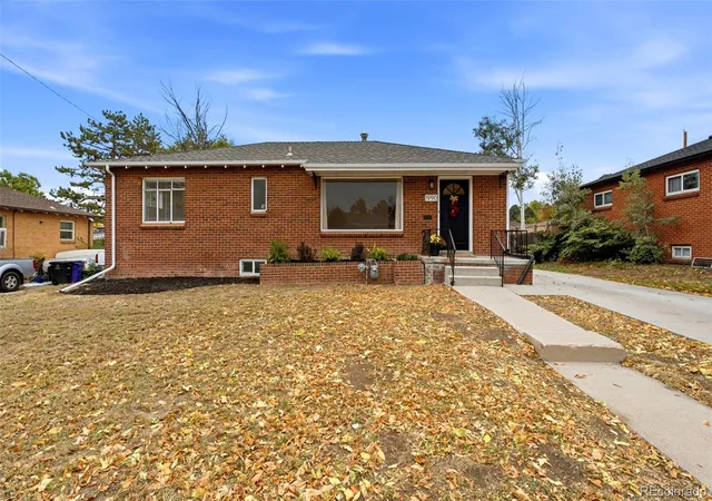 Photo 4 of Single family home for sale at 1990 S Wolff St, Denver, CO 80219 | MLS# 4635278 | Listing updated on 2026-10-16