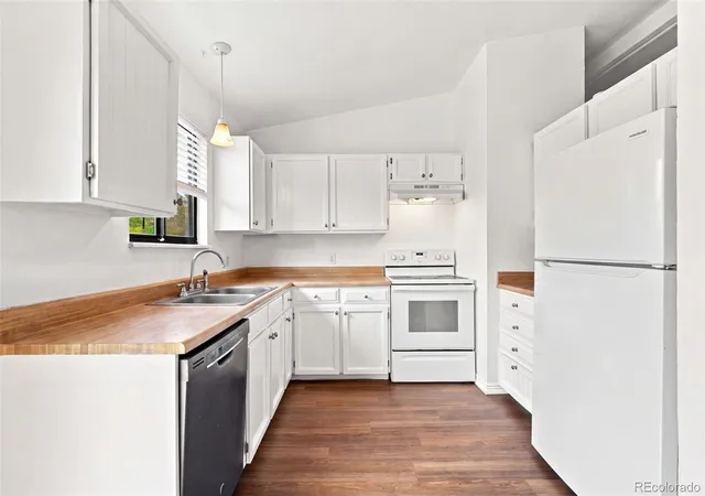 4th image of 17958 E Oxford Dr, Aurora, CO 80013 | MLS# 4689317