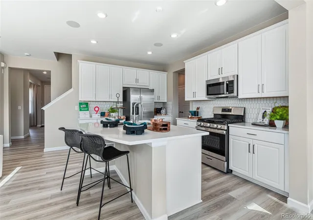 2nd image of 16958 W 92nd Dr, Arvada, CO 80007 | MLS# 9141214