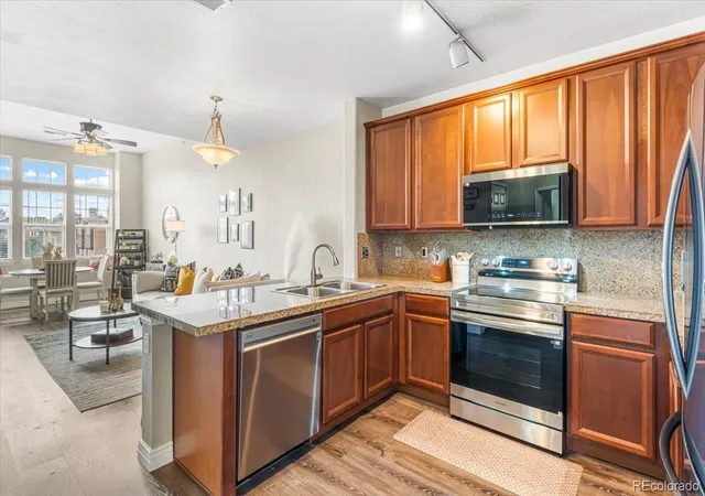 3rd image of 8489 Cyn Rim Cir, Englewood, CO 80112