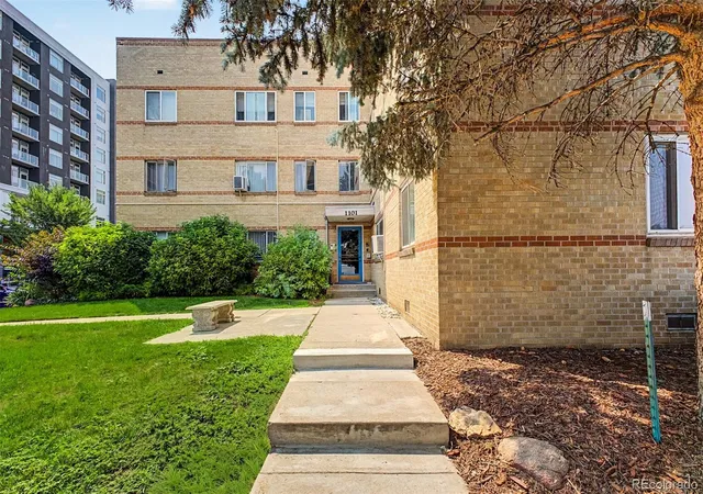 2nd image of 1101 Bellaire St #202, Denver, CO 80220 | MLS# 2349643