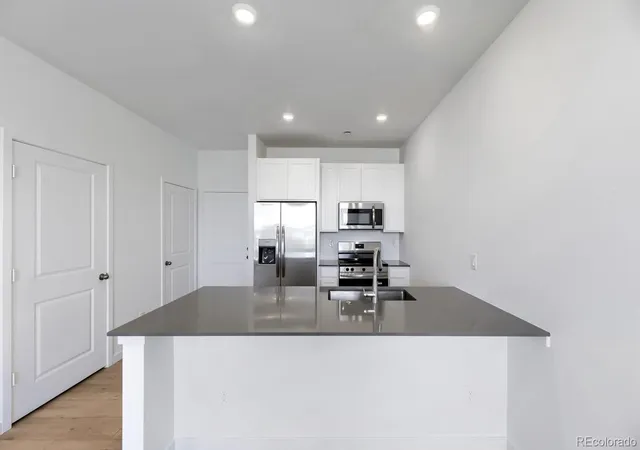Photo 4 of Townhouse for sale at 16427 Standing Elk Dr, Parker, CO 80134 | MLS# 1813755 | Listing updated on 2026-10-09