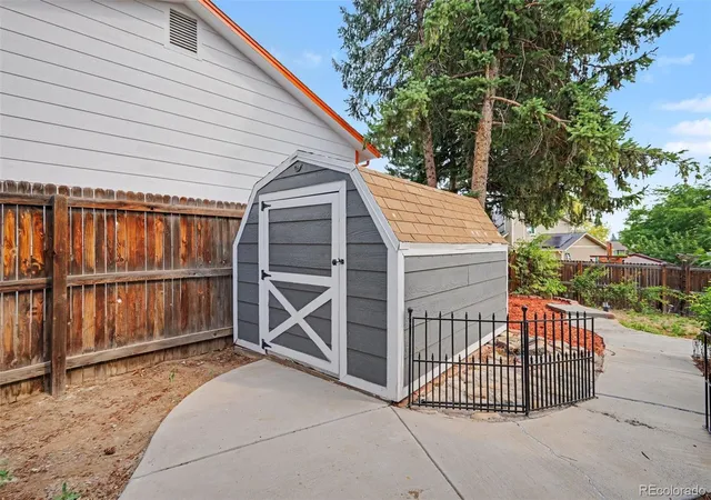 Photo 38 of Single family home for sale at 1032 S Ventura Way, Aurora, CO 80017 | MLS# 2824637 | Listing updated on 2026-10-14