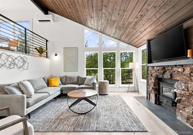 2nd image of 3760 Silver Plume Ln, Boulder, CO 80305 | MLS# 8100321