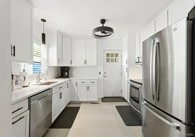 4th image of 4247 S Grant St, Englewood, CO 80113 | MLS# 5047958